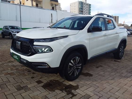 FIAT TORO 1.3 TURBO 270 FLEX FREEDOM AT6 FIAT TORO 1.3 TURBO 270 FLEX FREEDOM AT6